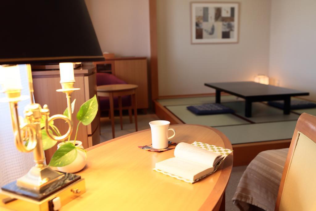 Satoyama Auberge & Hot Spring Wellness Spa Sakuragaike Kurgarden Nanto Ruang foto
